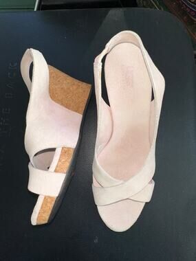 UGG PALE PINK SUEDE HIGH WEDGE SANDALS 7